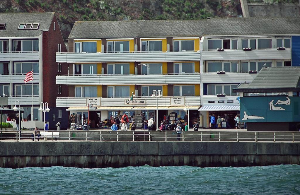 Hotel Quisisana & Appartements Quisi هيلغولاند المظهر الخارجي الصورة